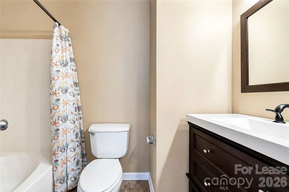 10048 University Park Lane Charlotte, NC 28213