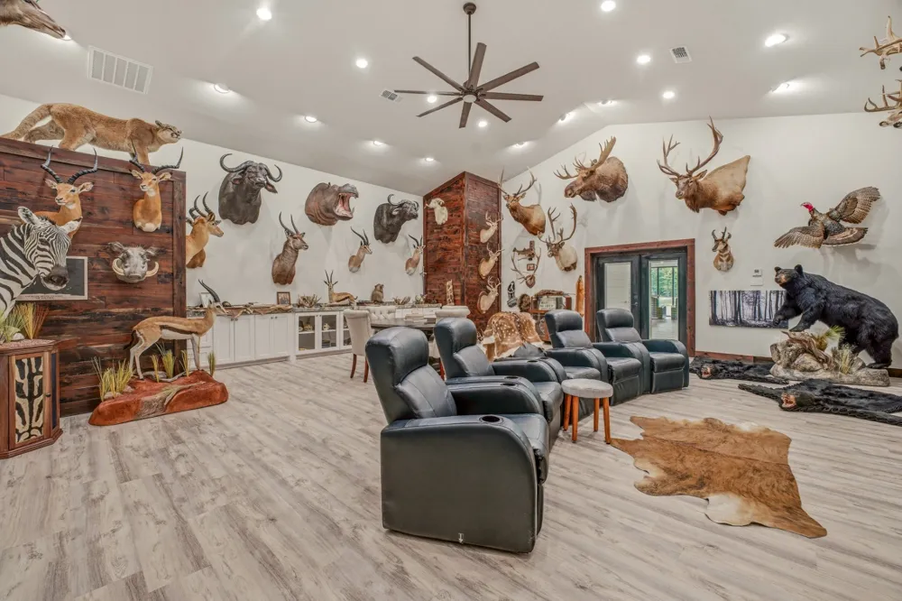 8324 Fm 44 E Simms, TX 75574