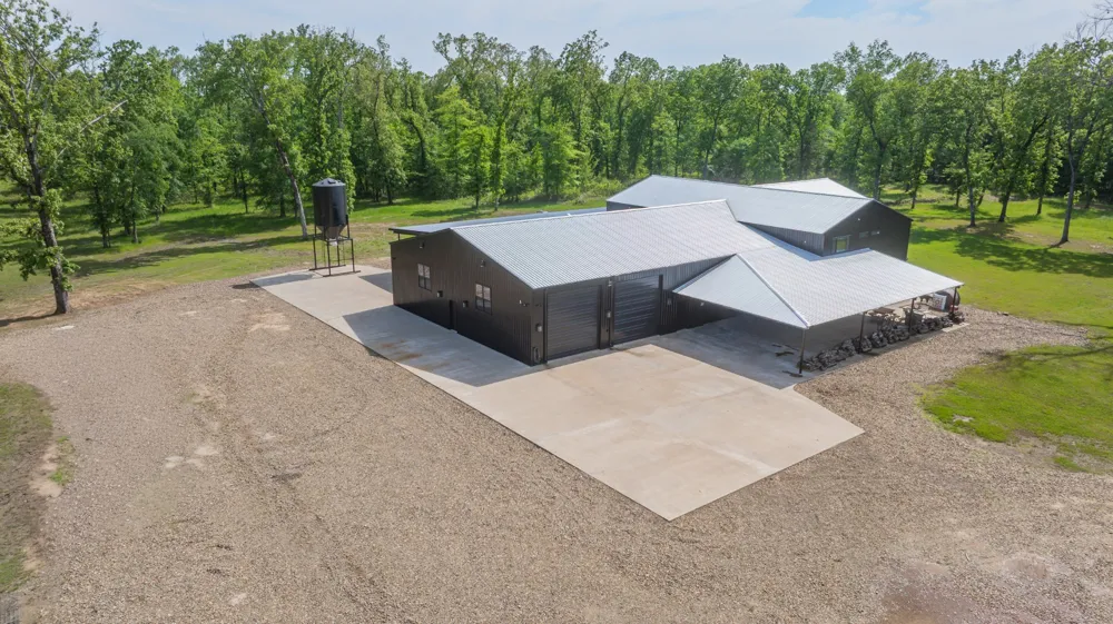 8324 Fm 44 E Simms, TX 75574