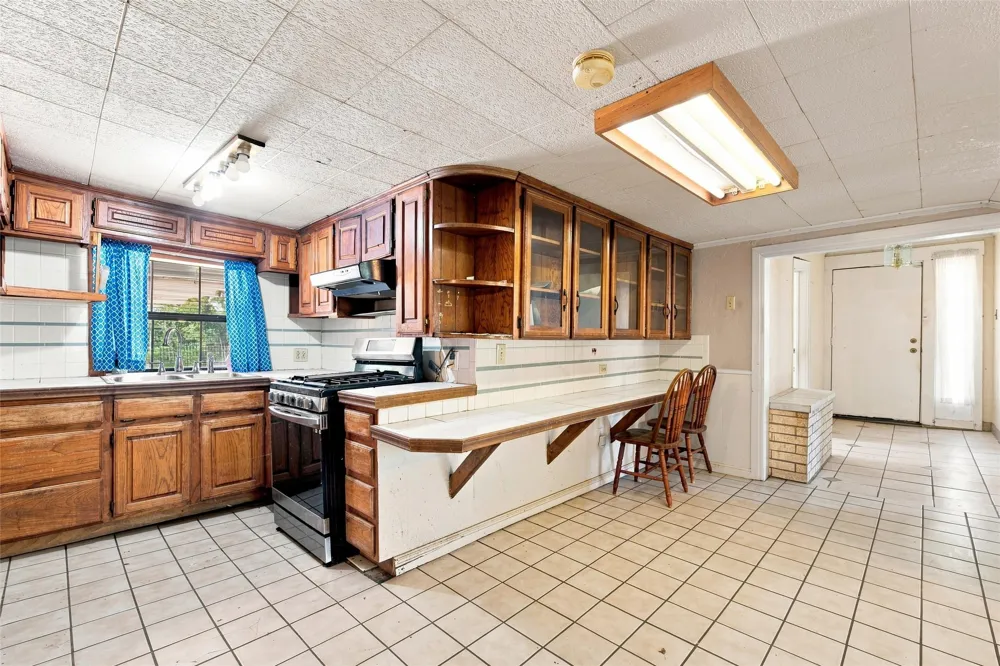 1320 S 26th Street Waco, TX 76706