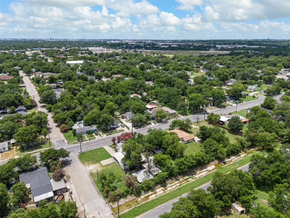 1320 S 26th Street Waco, TX 76706