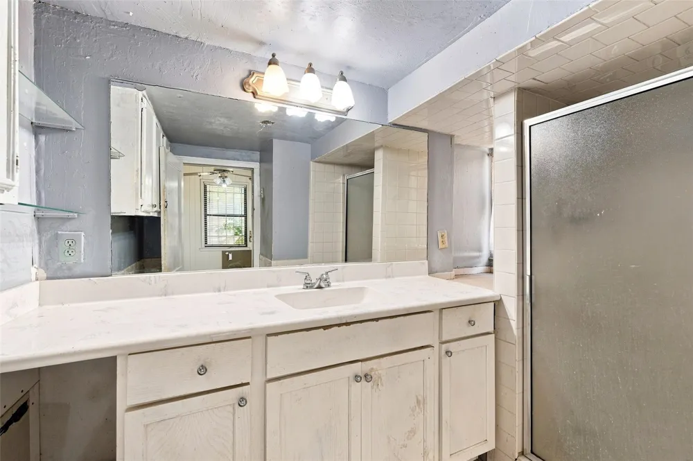 1320 S 26th Street Waco, TX 76706