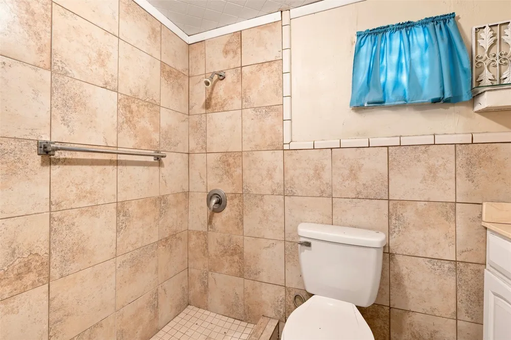1320 S 26th Street Waco, TX 76706