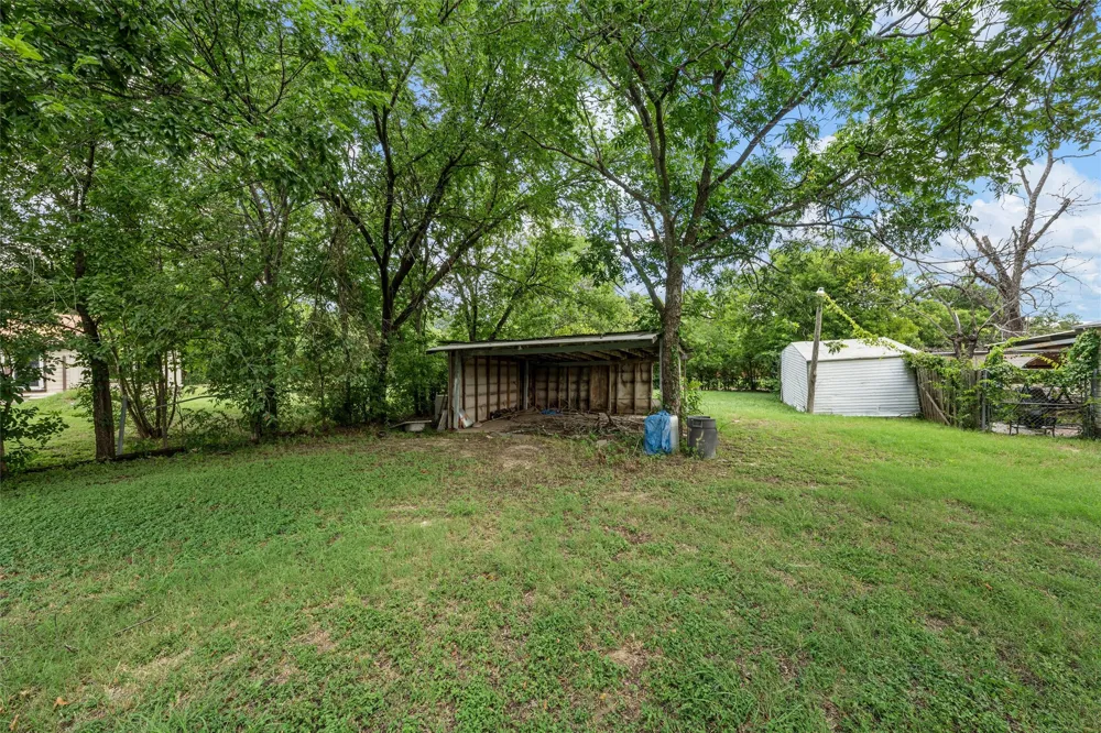 1320 S 26th Street Waco, TX 76706