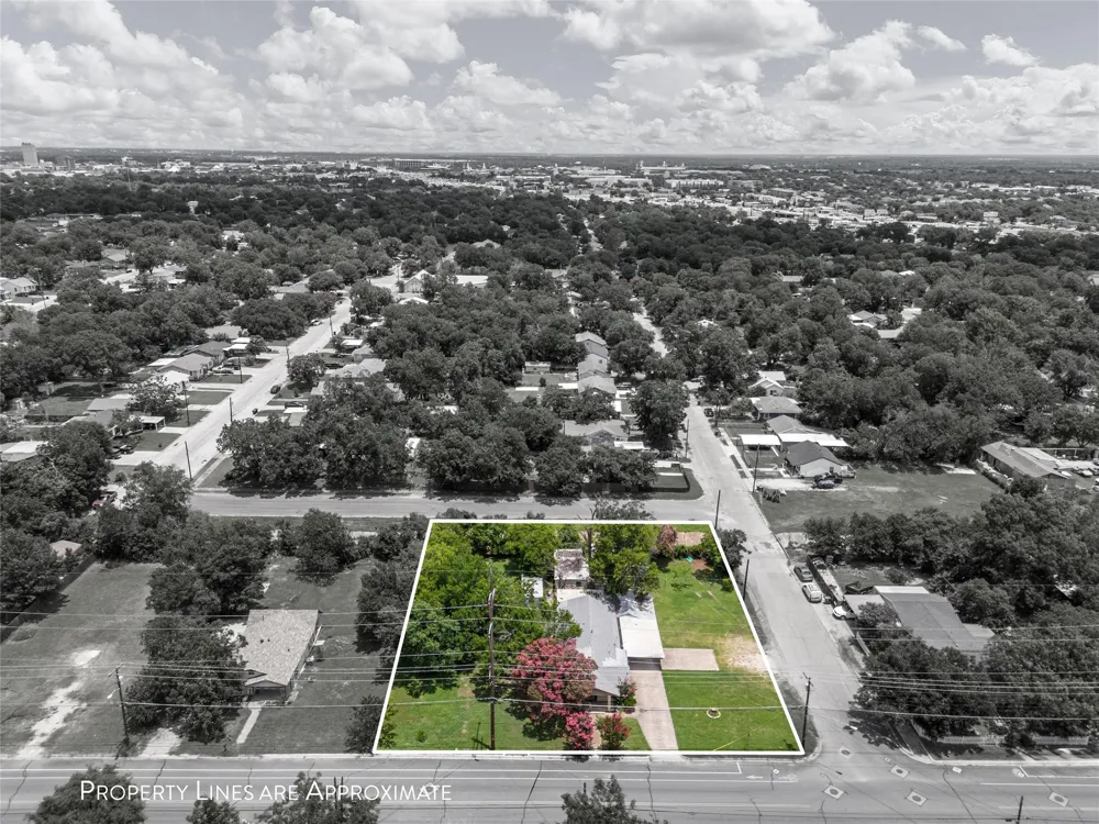 1320 S 26th Street Waco, TX 76706