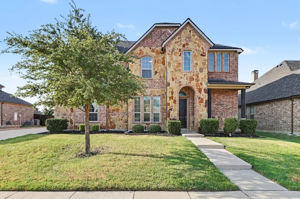 1616 Canals Drive Little Elm, TX 75068