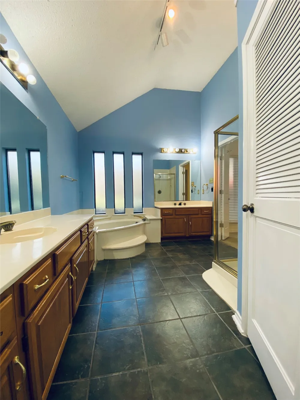 4744 Montego Bay Drive Irving, TX 75038