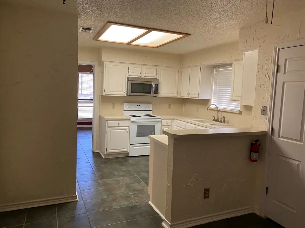 4744 Montego Bay Drive Irving, TX 75038