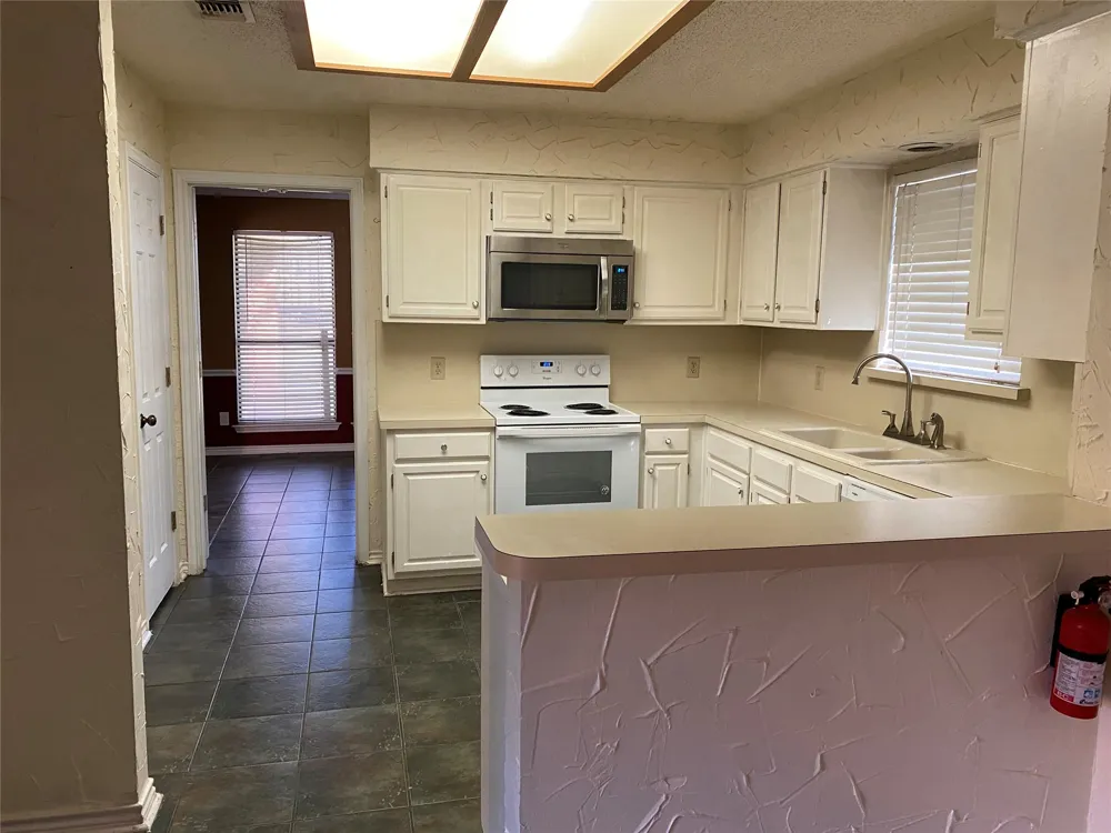 4744 Montego Bay Drive Irving, TX 75038