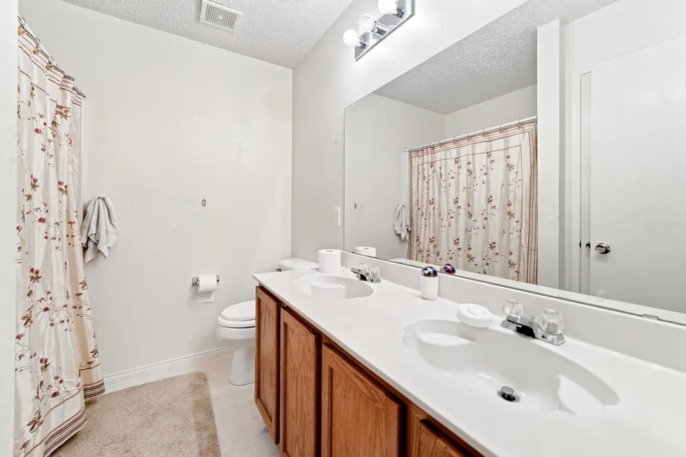 4209 boxwood Drive Balch Springs, TX 75180