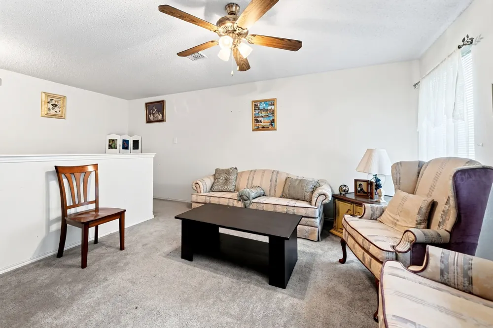 4209 boxwood Drive Balch Springs, TX 75180