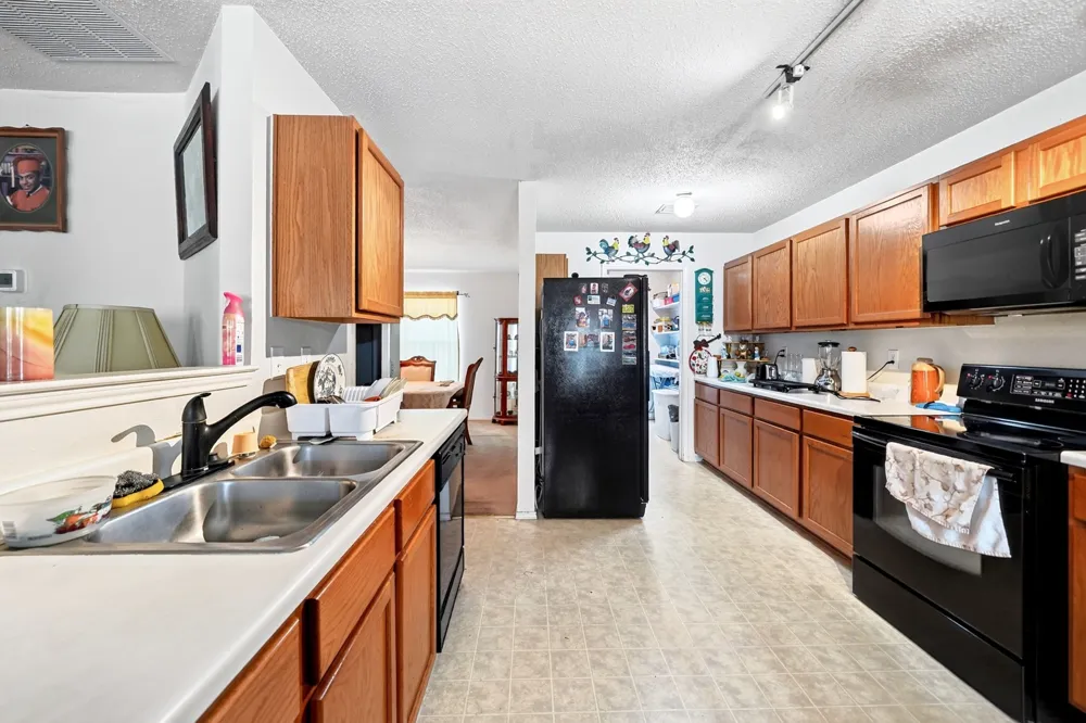 4209 boxwood Drive Balch Springs, TX 75180