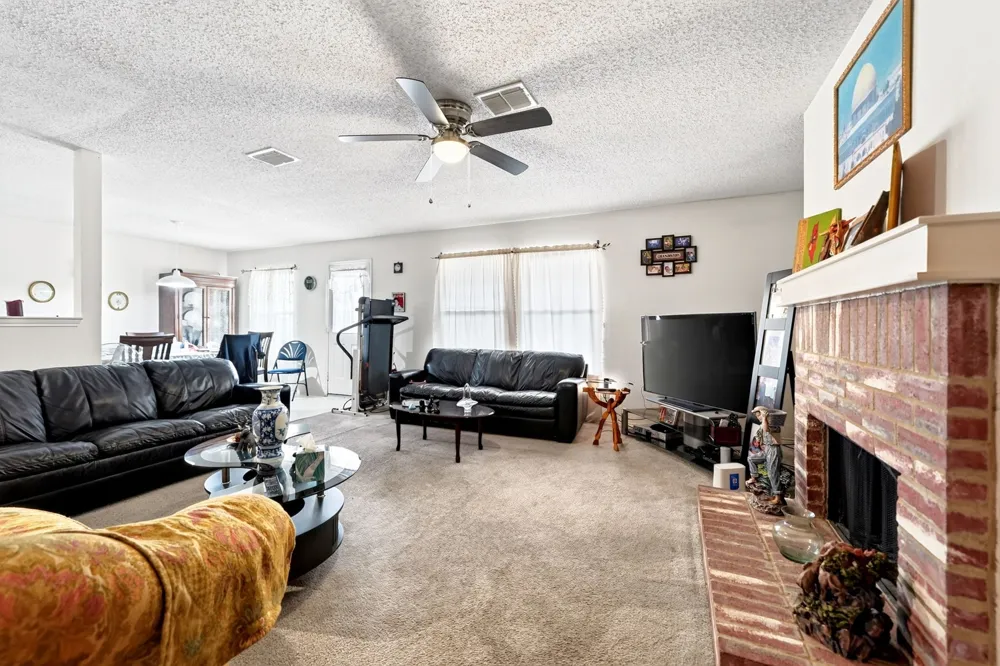 4209 boxwood Drive Balch Springs, TX 75180