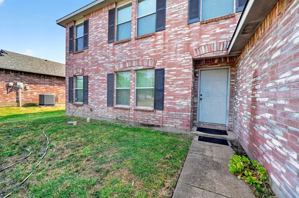 4209 boxwood Drive Balch Springs, TX 75180