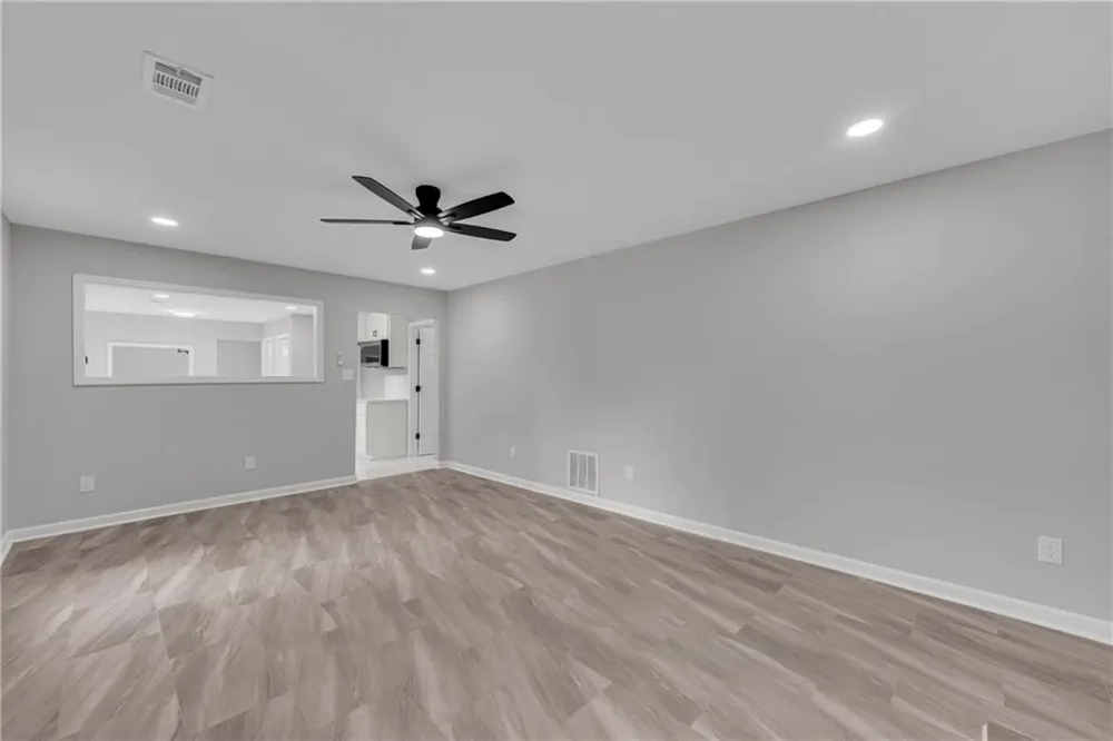 5271 Bridgewater Trace Stone Mountain, GA 30088