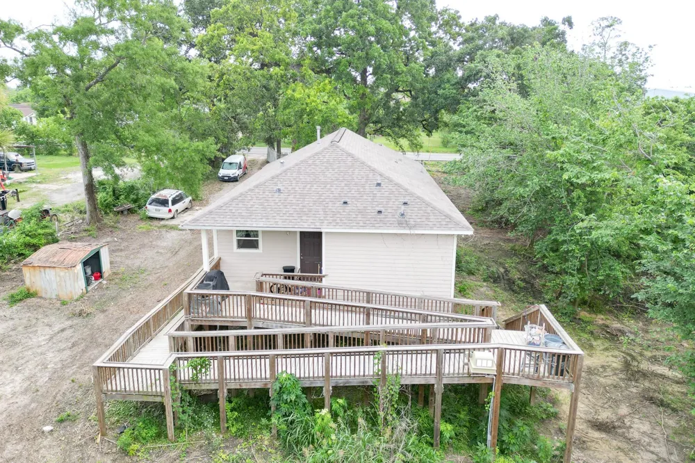 301 Bayou Drive Channelview, TX 77530