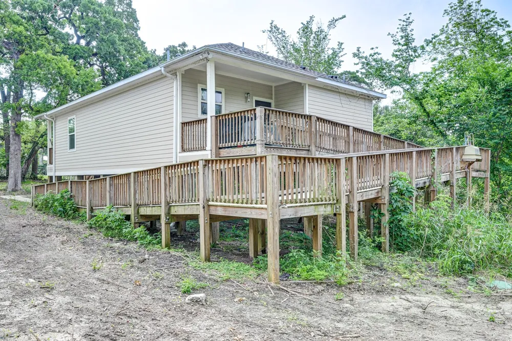 301 Bayou Drive Channelview, TX 77530