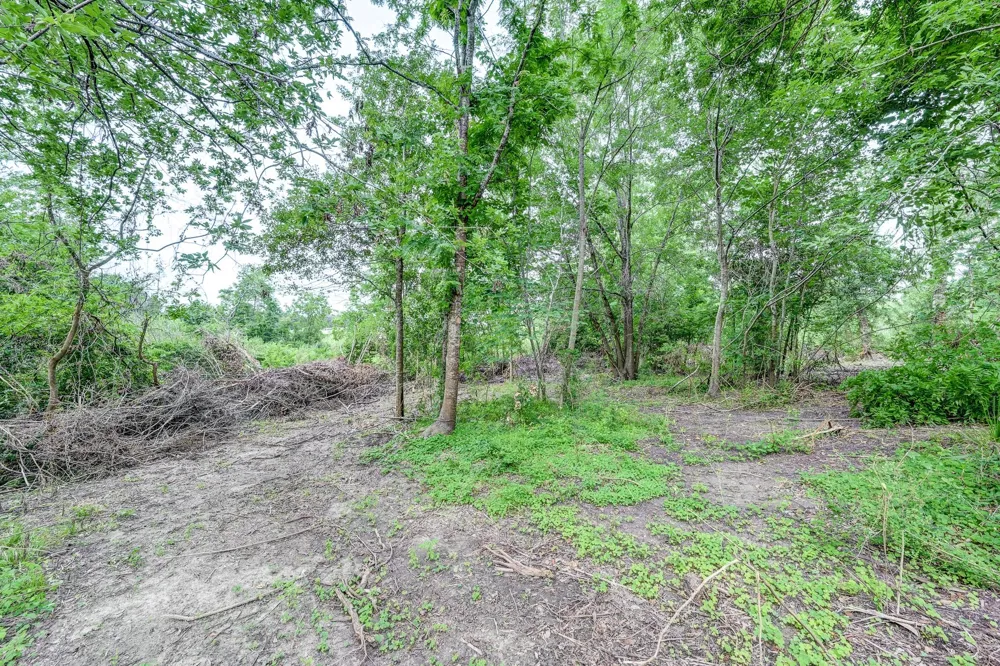 301 Bayou Drive Channelview, TX 77530