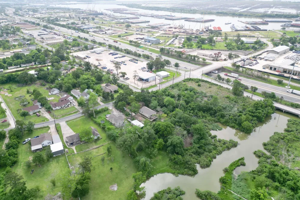 301 Bayou Drive Channelview, TX 77530