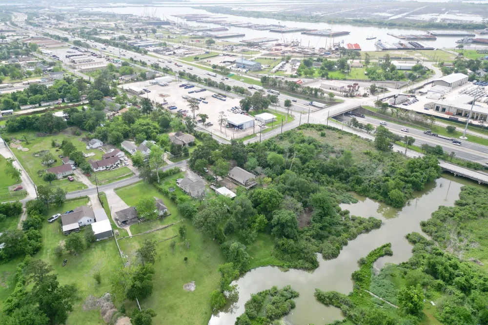 301 Bayou Drive Channelview, TX 77530