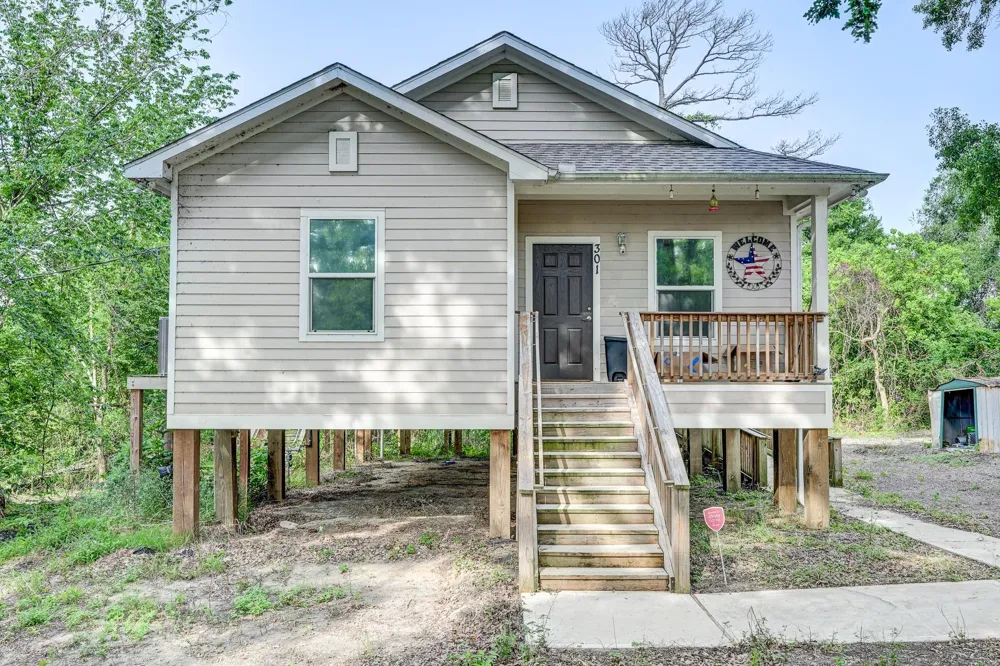 301 Bayou Drive Channelview, TX 77530