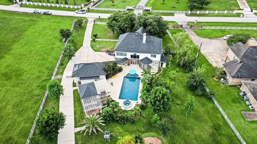5903 Waterwalk Court Richmond, TX 77469