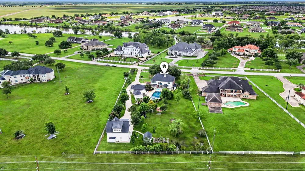 5903 Waterwalk Court Richmond, TX 77469