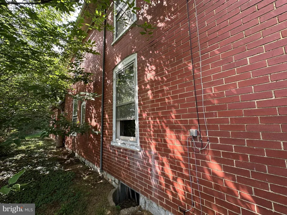 7351 CORNER ROAD Mercersburg, PA 17236