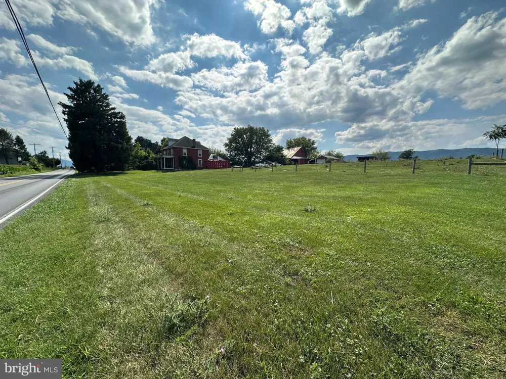 7351 CORNER ROAD Mercersburg, PA 17236