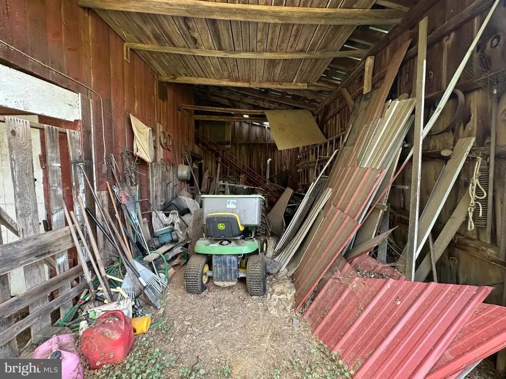 7351 CORNER ROAD Mercersburg, PA 17236
