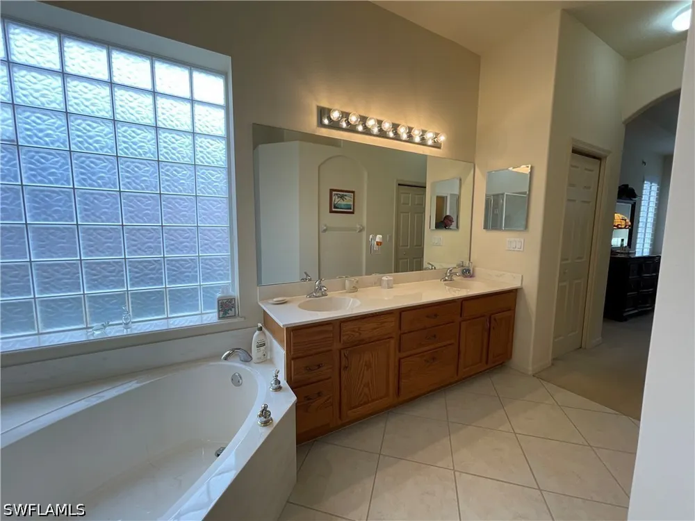 Waverly Green Way Naples, FL 34110