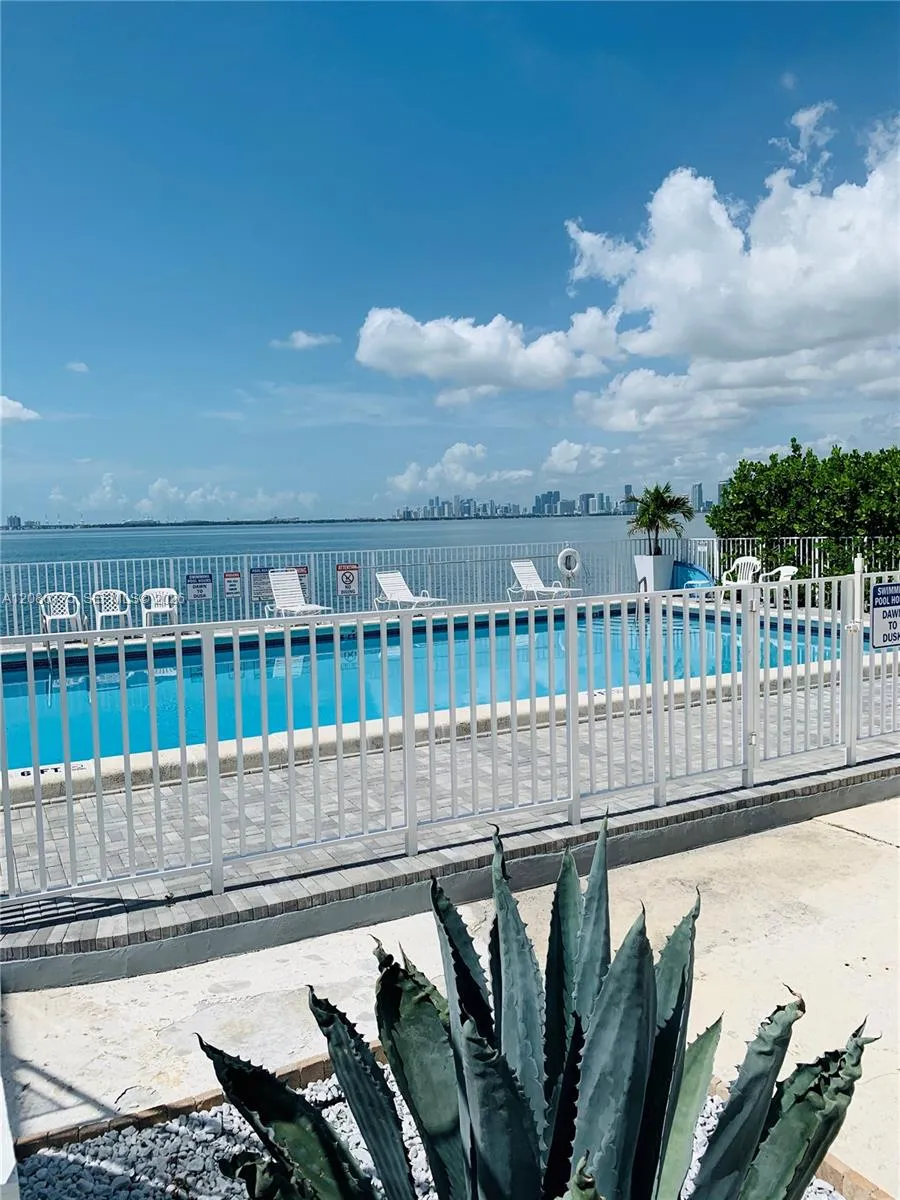 1840 S Treasure Dr #3 North Bay Village, FL 33141