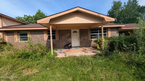 300 Bowman Lane
