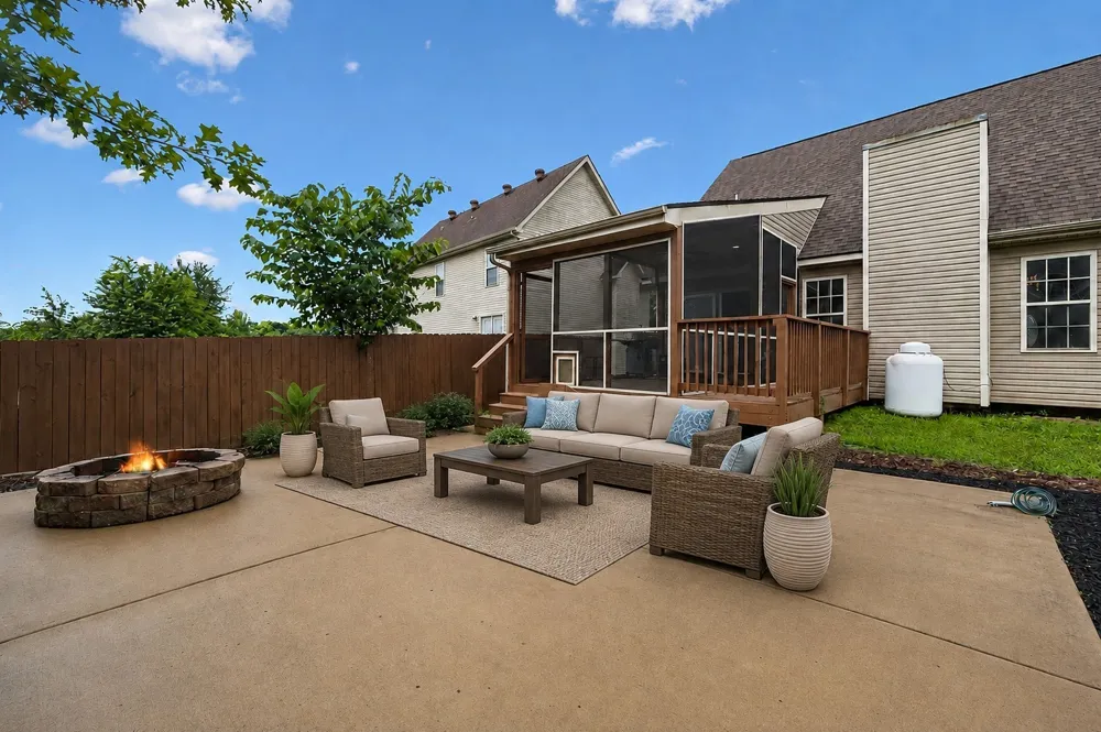 3454 Southwood Dr Clarksville, TN 37042