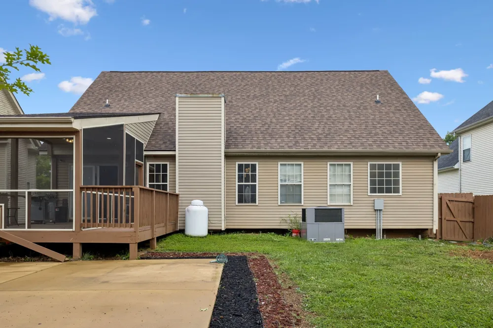 3454 Southwood Dr Clarksville, TN 37042