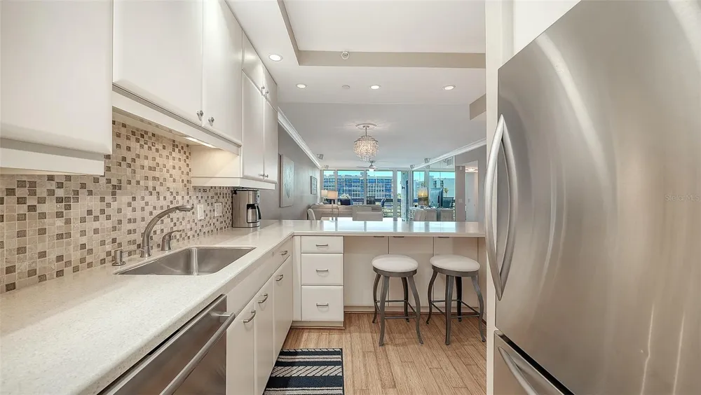 1075 GULF OF MEXICO DRIVE #303 Longboat Key, FL 34228