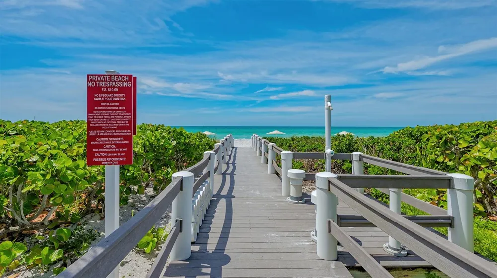 1075 GULF OF MEXICO DRIVE #303 Longboat Key, FL 34228