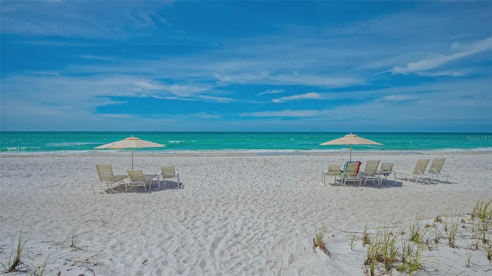 1075 GULF OF MEXICO DRIVE #303 Longboat Key, FL 34228