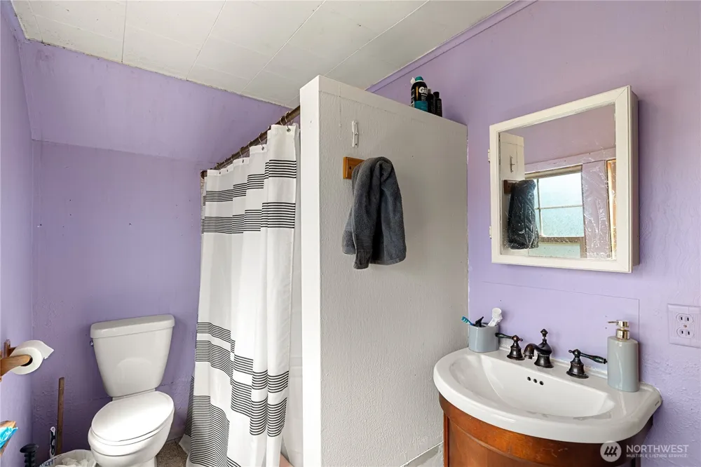 604 Simpson Avenue Aberdeen, WA 98520