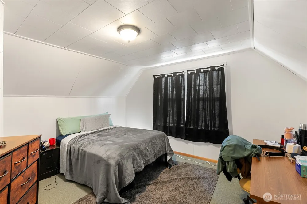 604 Simpson Avenue Aberdeen, WA 98520