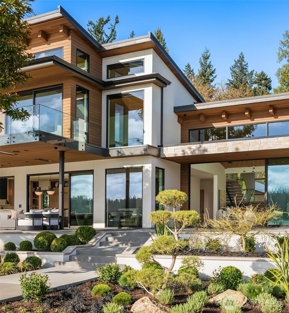 5330 Butterworth Road Mercer Island, WA 98040