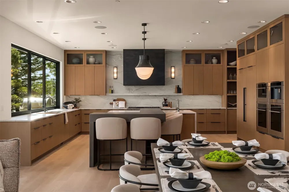 5330 Butterworth Road Mercer Island, WA 98040