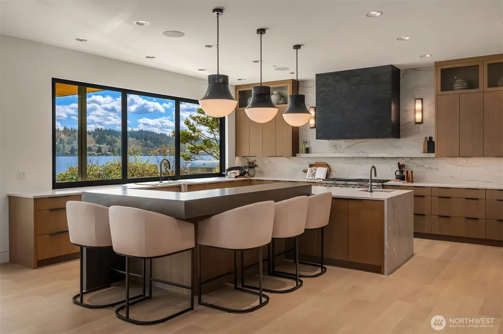 5330 Butterworth Road Mercer Island, WA 98040