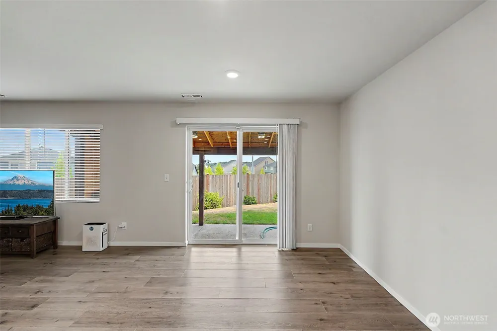 18625 108th Avenue E Puyallup, WA 98374