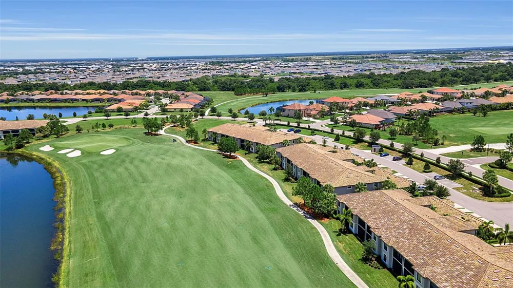 5664 PALMER CIRCLE #102 Bradenton, FL 34211