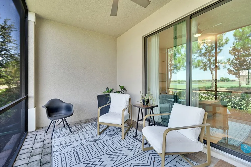 5664 PALMER CIRCLE #102 Bradenton, FL 34211