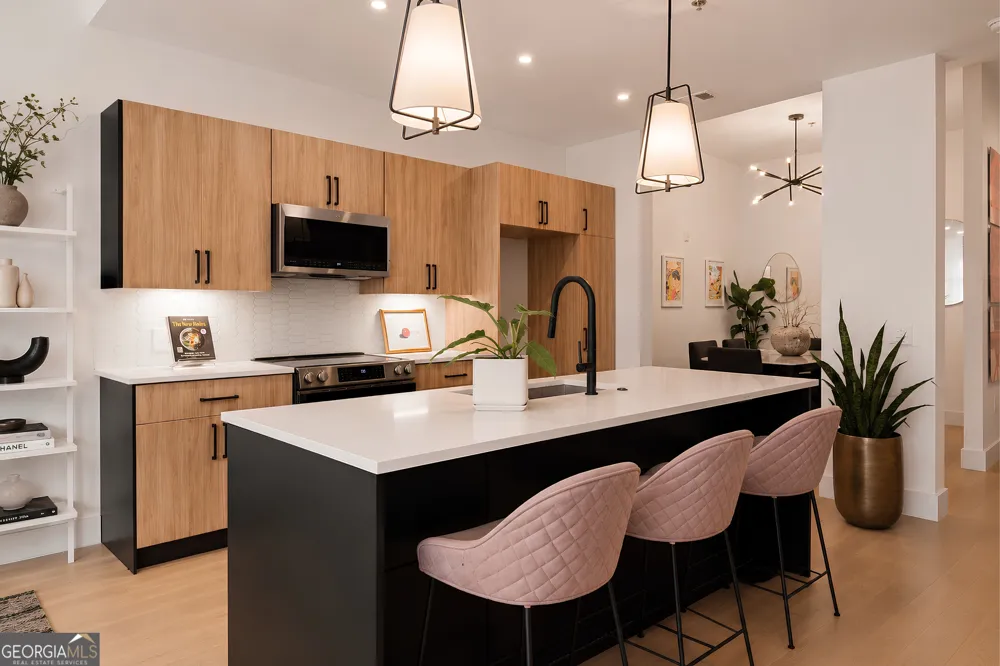 567 Ponce De Leon AVE Atlanta, GA 30308