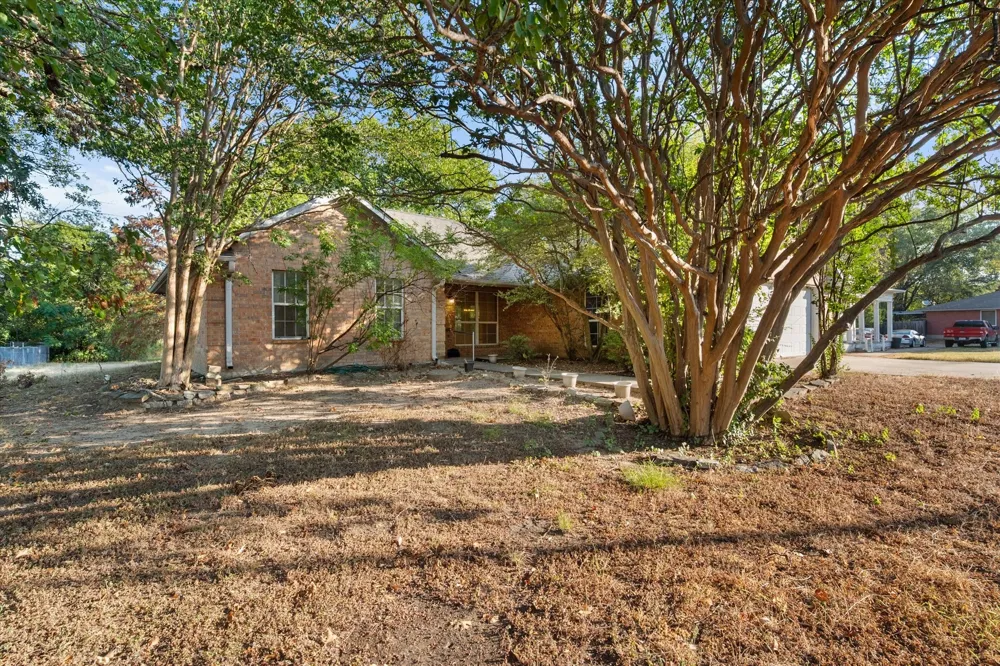3002 W 4th Avenue Corsicana, TX 75110