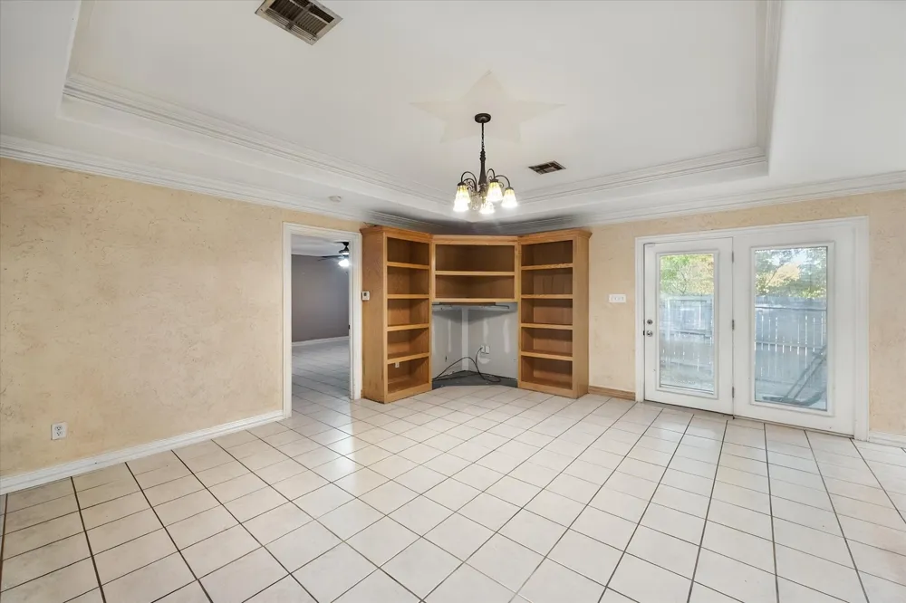 3002 W 4th Avenue Corsicana, TX 75110