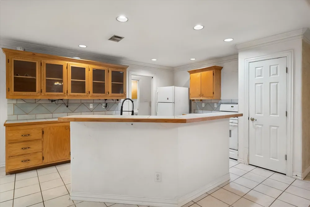 3002 W 4th Avenue Corsicana, TX 75110